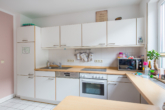 Küche - Kapitalanlage! Vermietete 3-Zimmer EG-Wohnung mit Terrasse und Stellplatz in 22179 Hamburg-Bramfeld