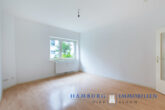 Wohnzimmer - Sanierte 3-Zimmerwohnung mit hochwertiger Einbauküche in 22041 Hamburg-Wandsbek