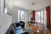 Zimmer mit Balkon - Großflächige, elegante Stadtwohnung mit drei Balkonen und TG-Stellplatz in 20457 Hamburg-Hafencity