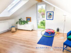 Dachgeschoss - Rahlstedts Juwel: Maisonette Wohnung mit eigenem Garten, Sauna, kernsaniert und energieeffizient