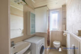Optimal geschnittene 3-Zi.-Wohnung mit Sonnenbalkon in ruhiger Sackgassenlage von 22179 HH-Bramfeld - Badezimmer